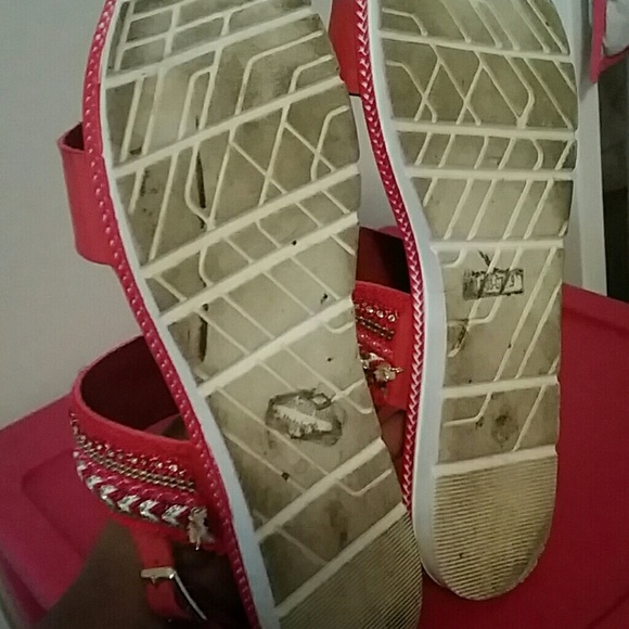 Red Sandals - Picture 2 of 3